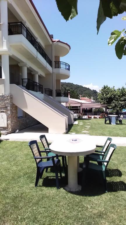 Perdikis Apartments - Paliouria Kokkino Nero Exterior photo